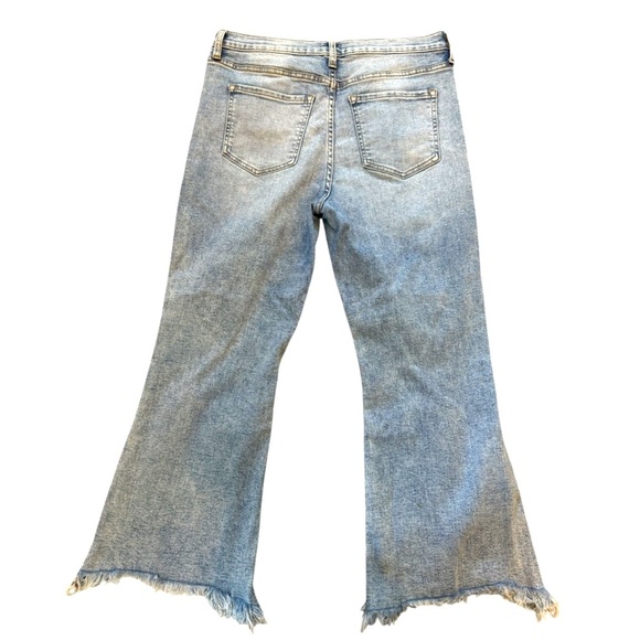 Sneak Peek size 13 / 31 button front distressed jeans in excellent condition - Picture 3 of 4